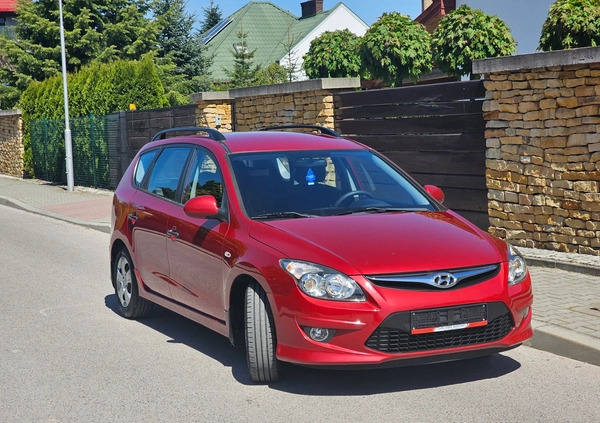 Hyundai I30 cena 19400 przebieg: 199000, rok produkcji 2011 z Puck małe 562